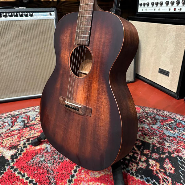Martin 00015m Streetmaster - Includes Bag
