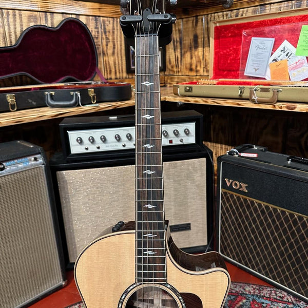 Taylor 814CE - Includes Hardshell Case