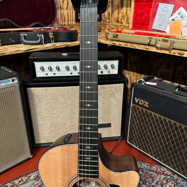 Taylor 314CE V-Class - Includes Hardshell Case