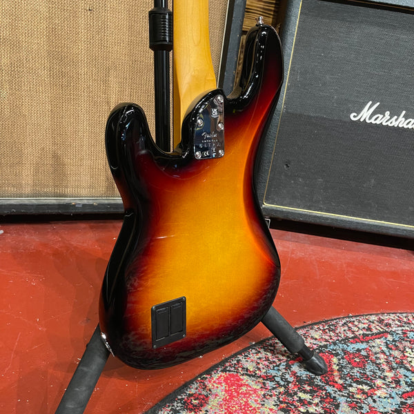 Fender American Ultra P Bass - Includes Case G-0750 - Serial# US22045056