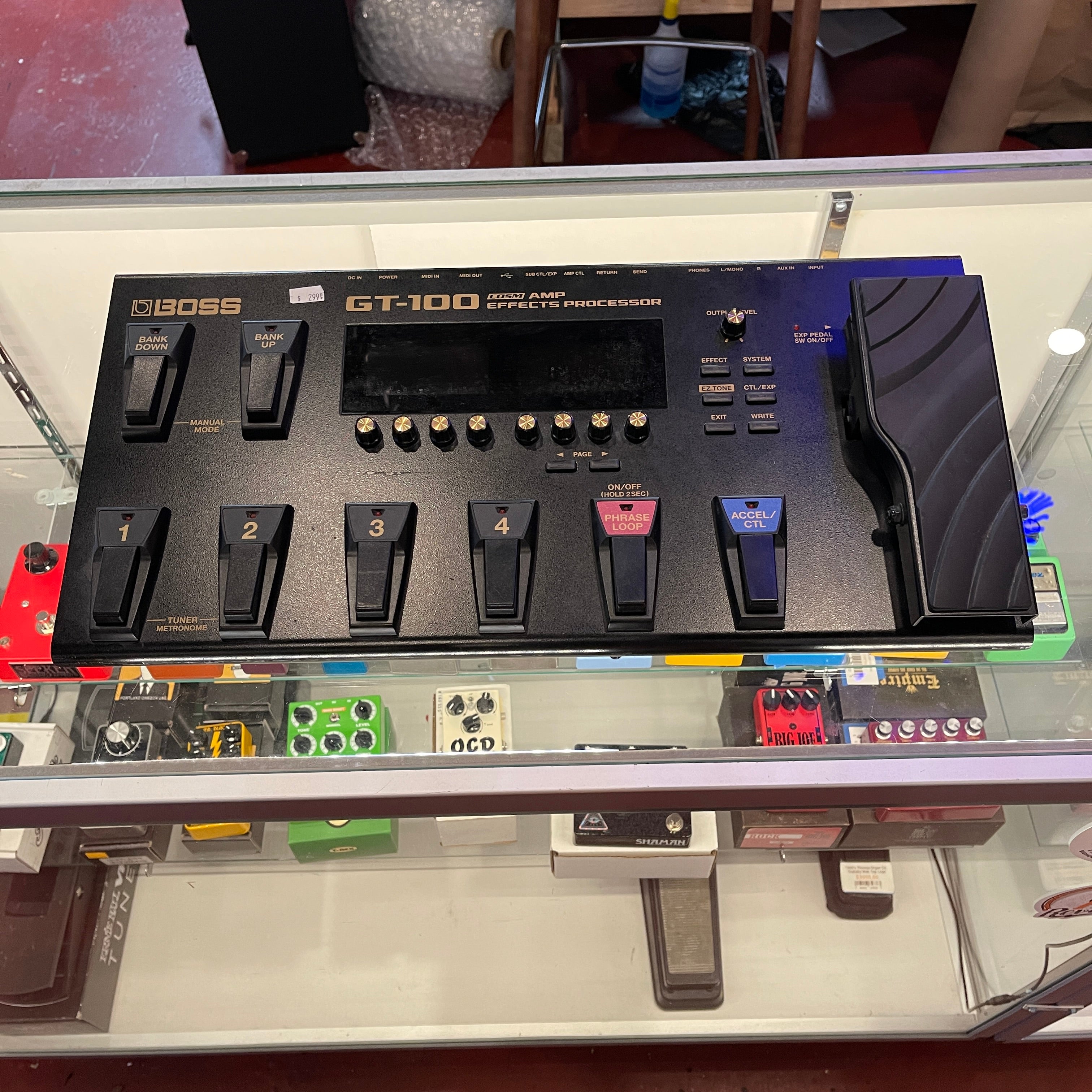 gt 100 pedal Boss GT-100 Multi-effects processor