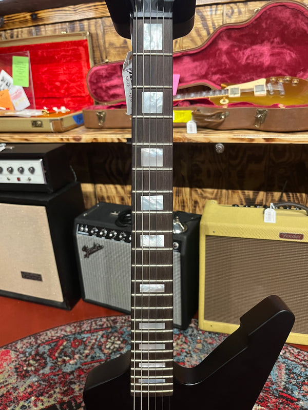 Schecter Cesar Soto Signature - Includes Case #G-455 - #W21040181