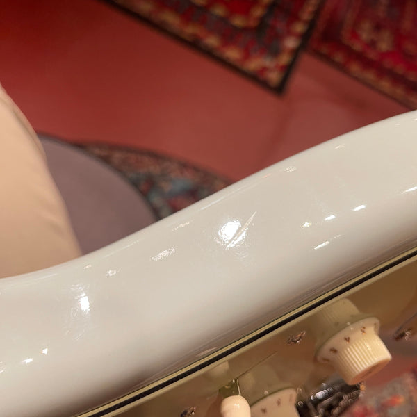 Fender Vintage Custom '59 Hardtail Stratocaster - Includes Case G-0794 - #R117695