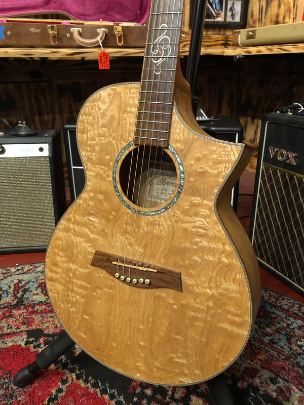 Ibanez EWC30A