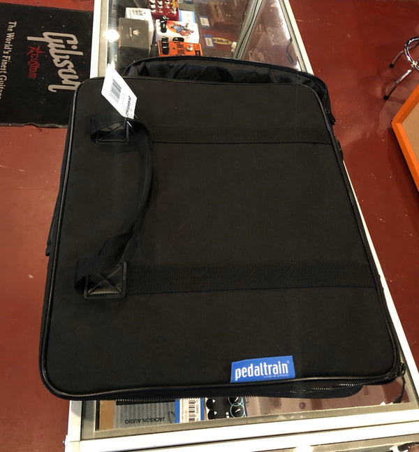 Pedaltrain Novo 18 With Power Supply