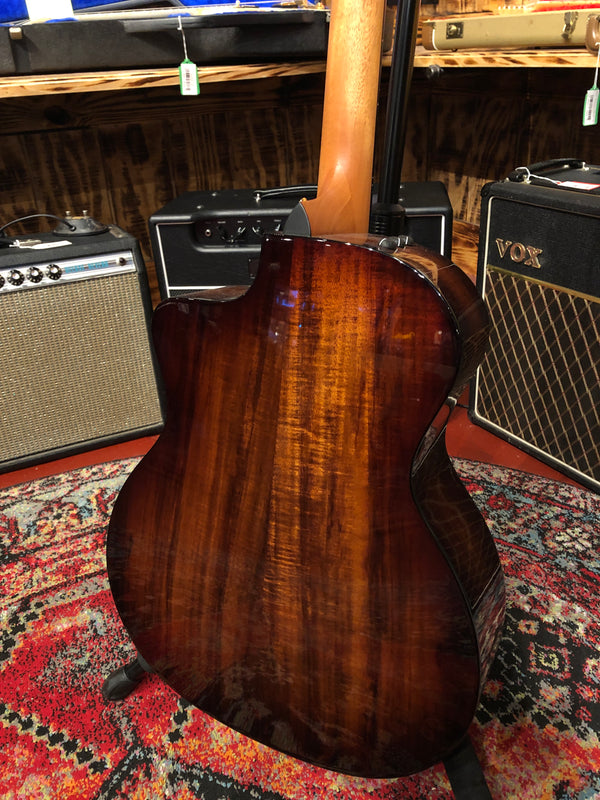 2023 Taylor 224CE-K DLX - Includes Case