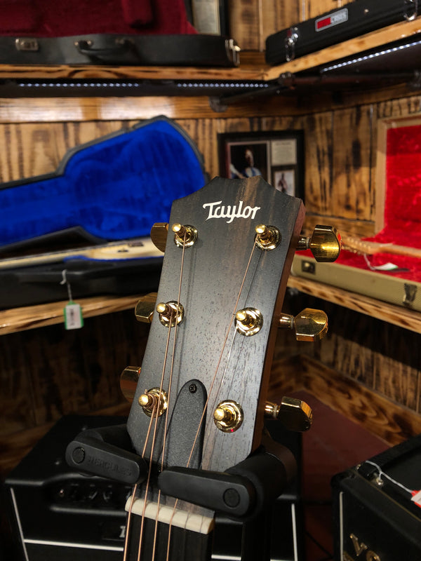 2023 Taylor 214CE DLX ES2 Gold Hardware - Case Included