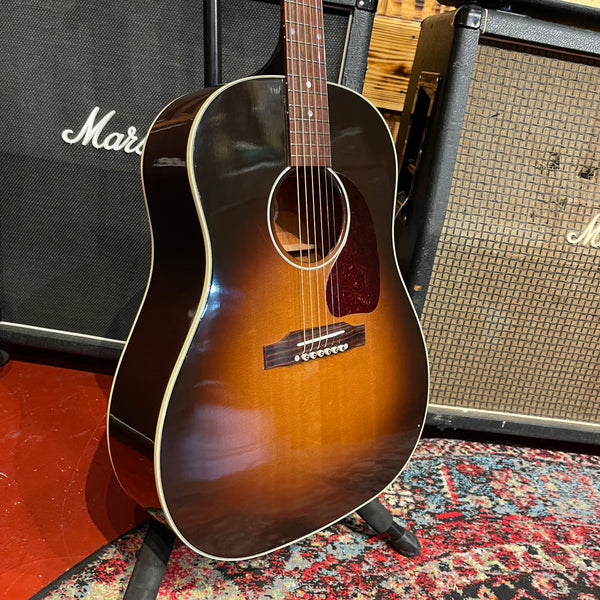 Gibson J-45 - Includes Hardcase - G-0822 - #10724013