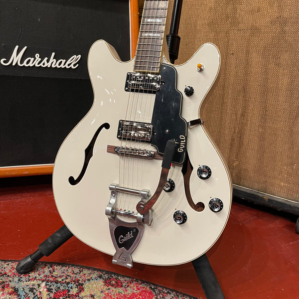 Guild Starfire V - Includes Case - #637 - #KSG1603316