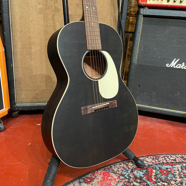 Martin 00L-17 "Black Smoke" - Includes Case - #640 - #1986292