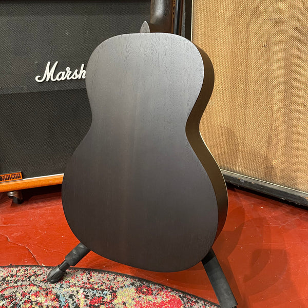 Martin 00L-17 "Black Smoke" - Includes Case - #640 - #1986292