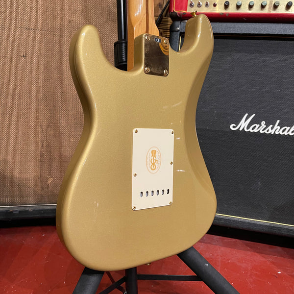 Fender 50th Anniversary Stratocaster - Includes Gigbag - #677 #MZ4112830