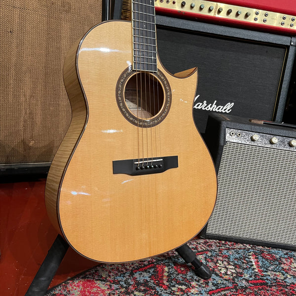 Larrivee C-09FM - Includes Case - #657 - #100912