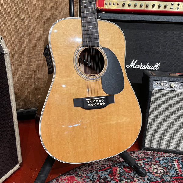Martin D12-28 - Includes Case - #707 - #1025369