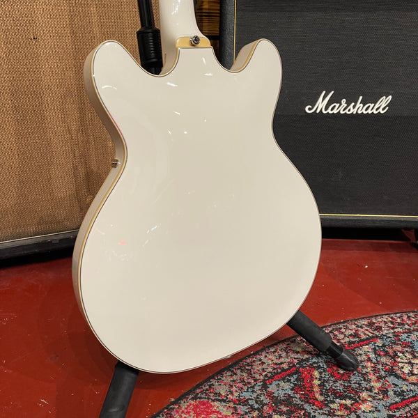 Guild Starfire V - Includes Hardshell Case #683 - Serial #KSG160612