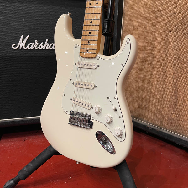 Fender Stratocaster MIM - #MX12312612 - Includes Gigbag #729
