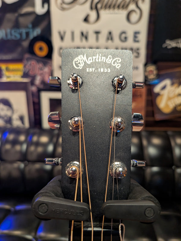 Martin DX Johnny Cash #2427104- Includes gigbag - G-0874