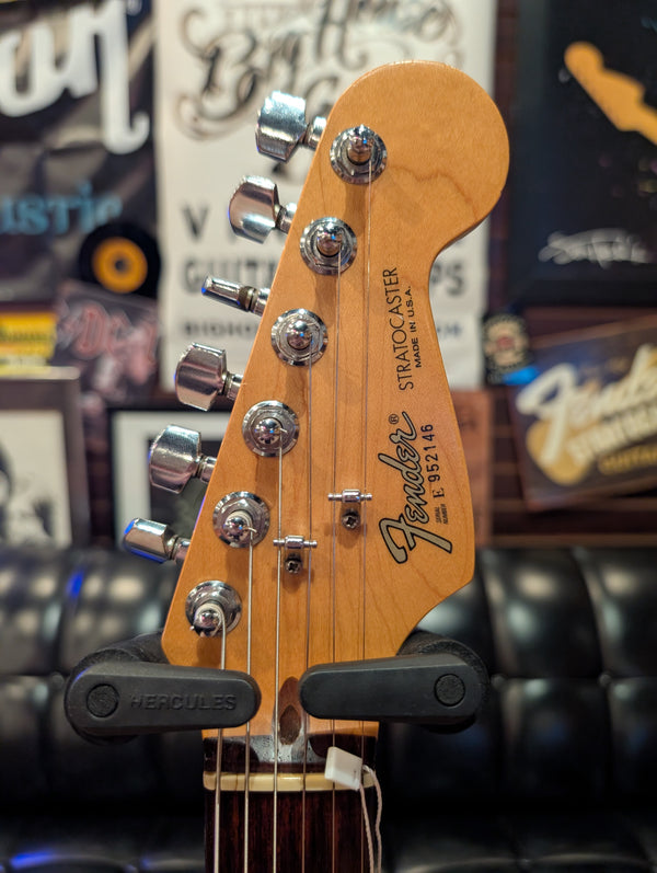 1989 Fender Standard Stratocaster- Includes hardcase - #E952146 - G-0880