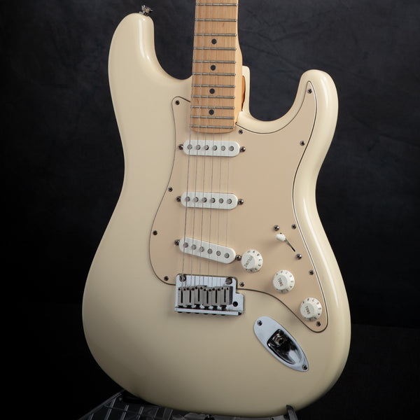 Fender - 2006 Stratocaster White