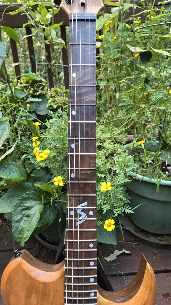 Severin ST1 Electric Guitar – Cherry Walnet Electric Guitar GB 941 Consignment