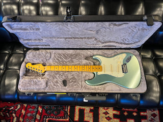 Fender Stratocaster MIA Professional II - Mystic Surf Green