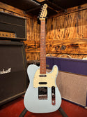 Fender Deluxe Nashville Telecaster Pau Ferro Fingerboard Daphne Blue GB 845