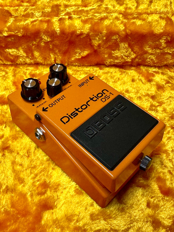 Boss DS-1 Distortion w/ box and paperwork