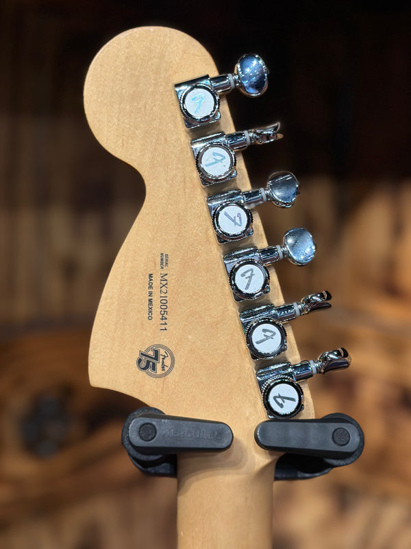 Fender Deluxe Stratocaster HSS with Maple Fretboard 2021 75th Anniversary - Tobacco Sunburst GB#871