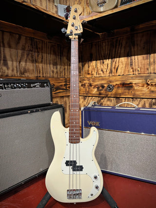 Squire P Bass Vintage White