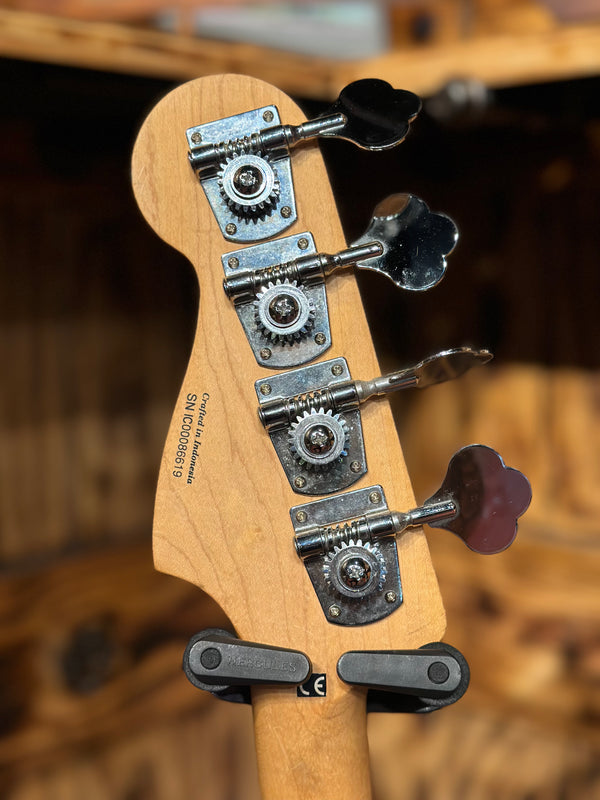 Squire P Bass Vintage White