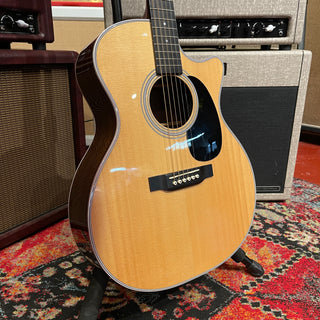 Martin GPC-28G - Includes Case #762 - Serial #2000811