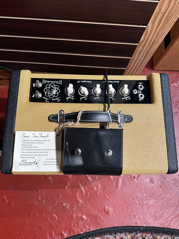 Swart Space Tone Tremolo Tweed 1x12 Combo Consignment