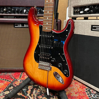Fender Stratocaster - Includes Hardcase #768 - #MZ8140266