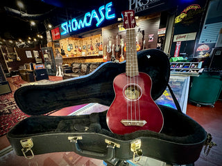 Hola! Ukulele with Hardshell case! #912