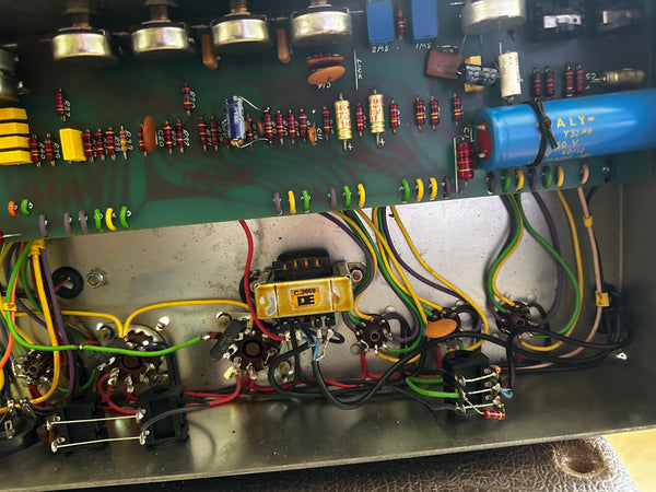 1979 Marshall Town & Country 4x10 Consignment