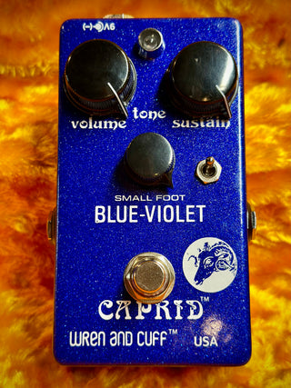 Wren and Cuff Blue-Violet Caprid Small Foot Custom Shop