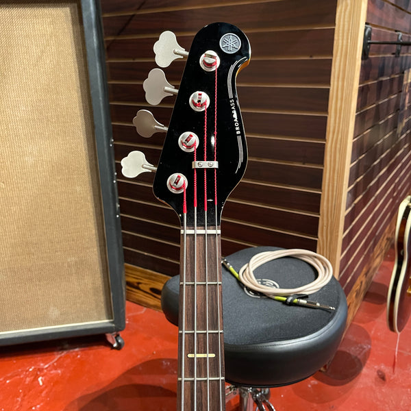 Yamaha Broad Bass - Includes Hardshell Case #23 - #IIZ324E