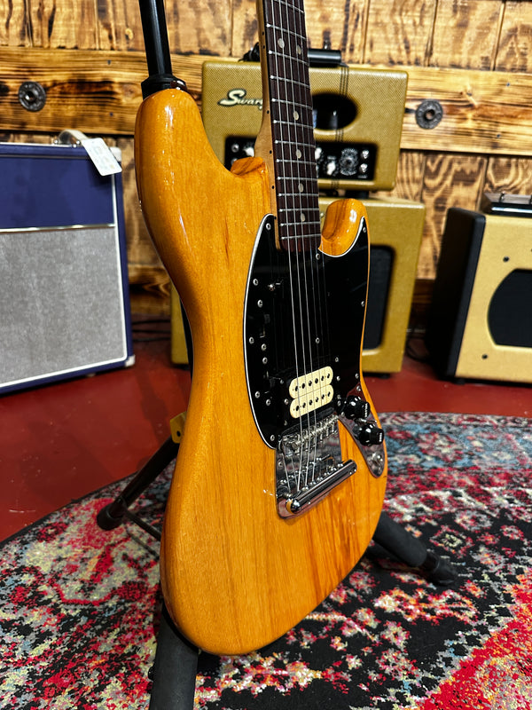 Vintage 1976 Fender Mustang Electric Guitar - Natural Ash - Case 907 - Consignment