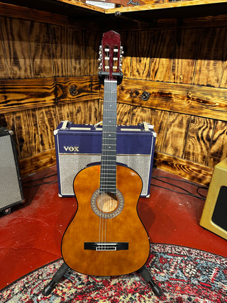 Classical guitar - No case