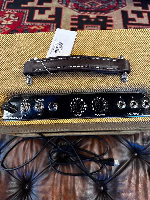 Victoria Ivy League 1x12 Tweed Combo Amplifier (14-Watt 5F10 Harvard Circuit) Consignment