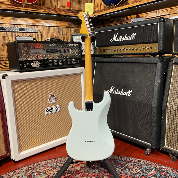 Fender Vintage Custom '59 Hardtail Stratocaster - Includes Case G-0794 - #R117695