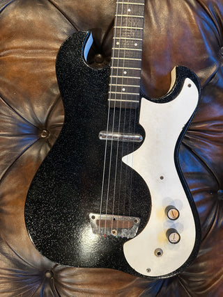 Silvertone 1448 Black & Silver Sparkle Case #801 Consignment