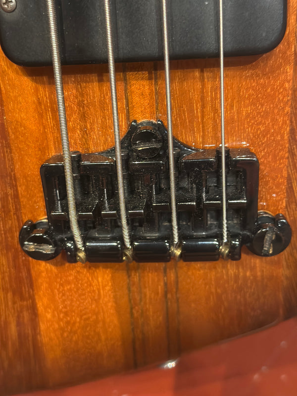 2001 Gibson Thunderbird IV Bass Guitar w/OHSC #933