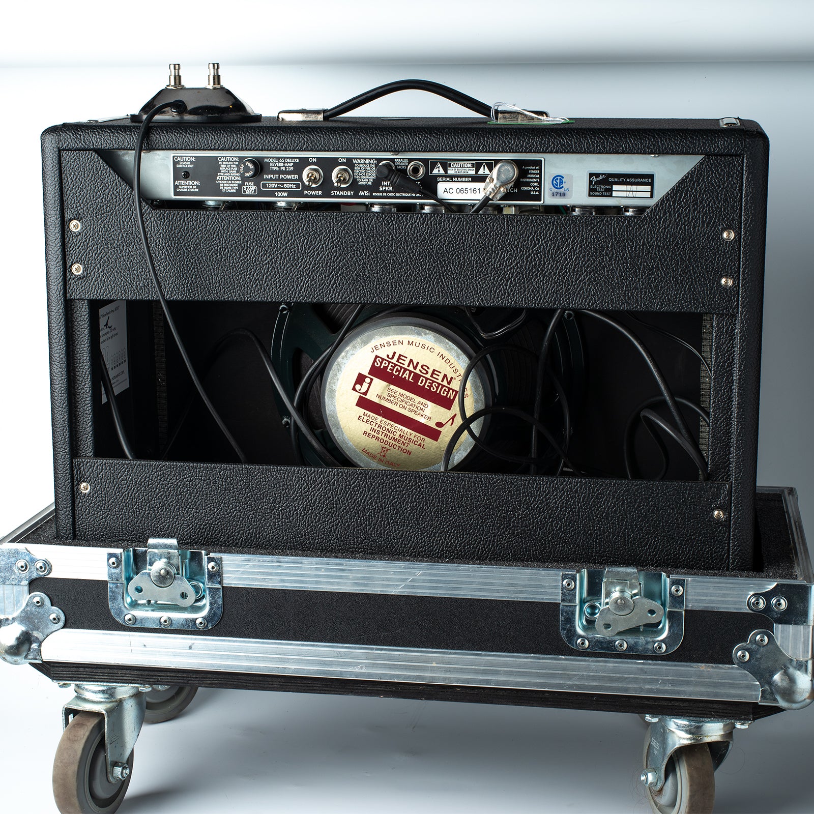 Fender Black Panel Deluxe Reverb '65 Reissue w/ Road Case | Big House ...